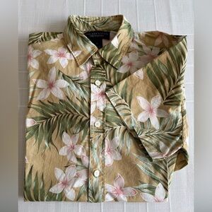 Men’s short sleeved cotton shirt. Bloomingdale’s.